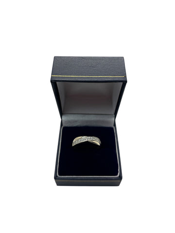 White Gold Diamond Ring - 9ct - 1.85g - Size 'P'