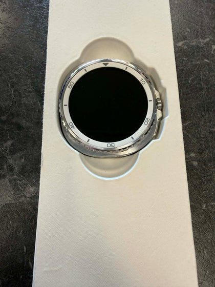 Samsung Galaxy Watch8 Classic 46mm Bluetooth Smartwatch White