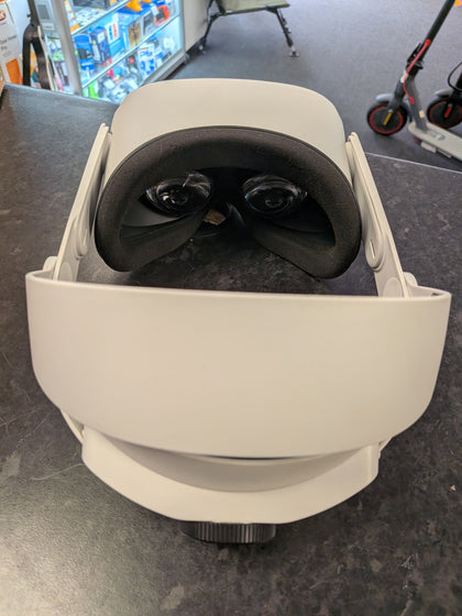 Oculus Quest 2 VR Gaming Headset Boxed With  Controllers
