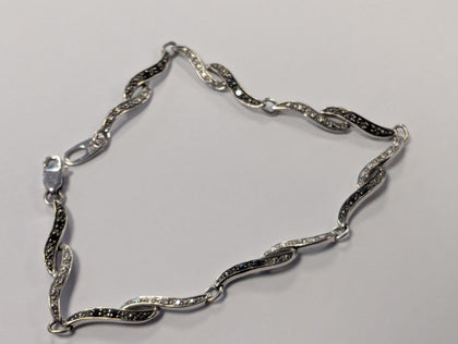 9ct White Gold Diamond 7.5” Bracelet