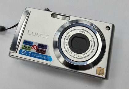 Panasonic Lumix DMC-FS3 Digital Camera