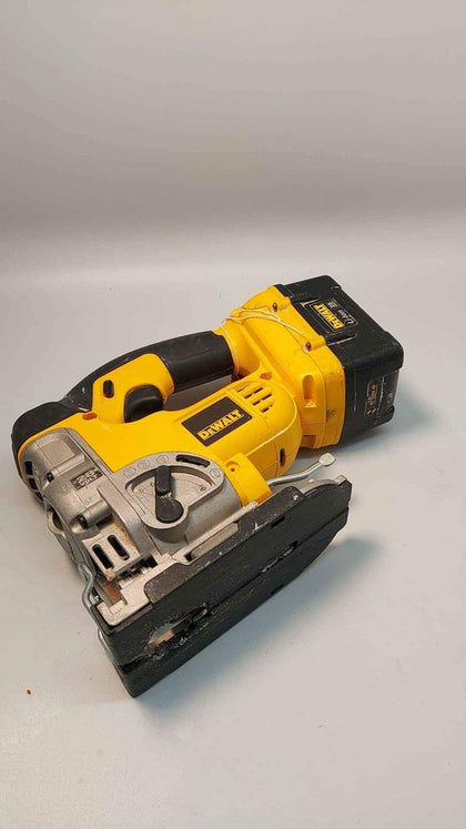 Dewalt DC318 28V Cordless Jigsaw With DE9280 2.2ah Nano Tech Sliding Battery (No Charger)