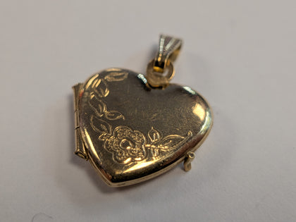 9ct Gold Heart Pendant