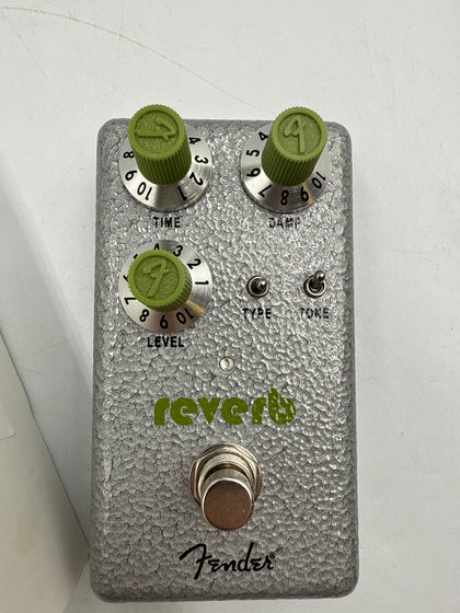 Fender Hammertone reverb pedal