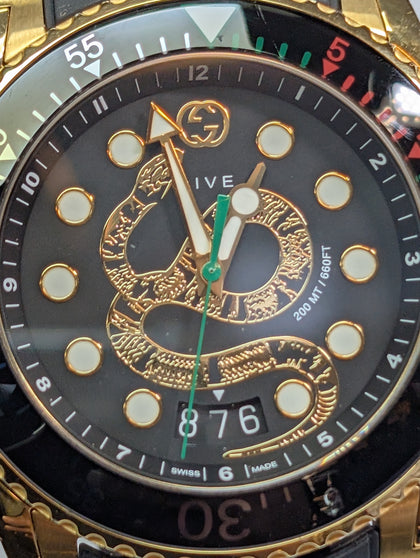 GENTS GUCCI WATCH GILD SNAKE FACE BOXED PRESTON STORE
