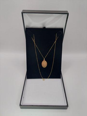 9ct Gold Chain & Lion Pendant - 2.35g Weight, 18
