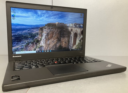 Lenovo ThinkPad X240 i5-4300, 500GB SSD, 4GB Ram Laptop ** Unboxed **