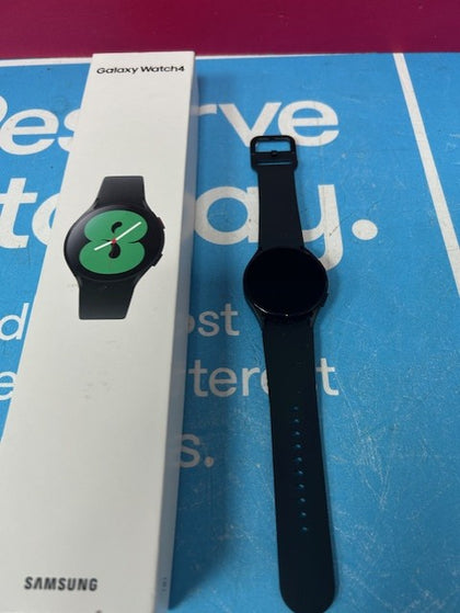 SAMSUNG GALAXY WATCH 4 GRAPHITE BLACK STRAP **BOXED**.