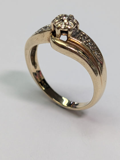 9ct Gold Diamond Ring
