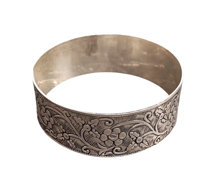 Silver Floral 44gm Bangle