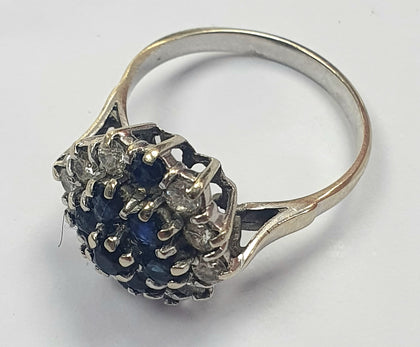 18ct white gold diamond & sapphire ring LEYLAND.