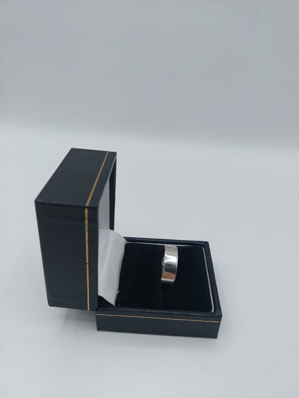 Platinum Ring Size T 8.4G Hallmarked(950)&Tested