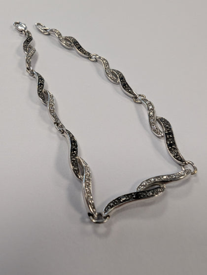 9ct White Gold Diamond 7.5” Bracelet