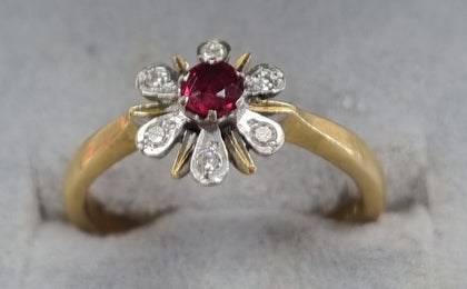 18ct diamond ruby flower ring Size M 1/2