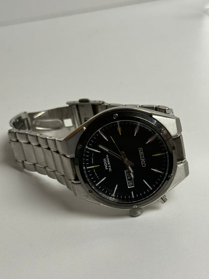 Seiko Watch Kinetic.