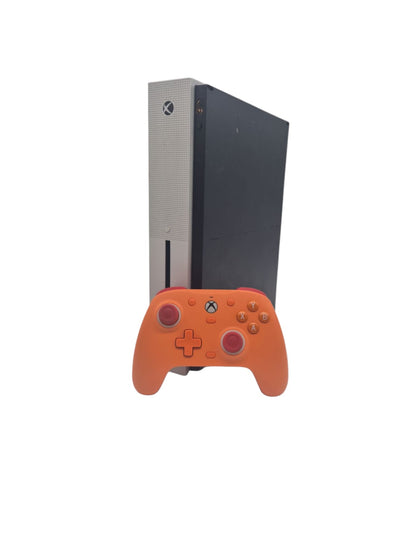 Xbox One S 500GB Console with controller