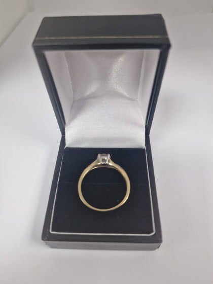 Gold Ring 9CT Size S 1.5G.