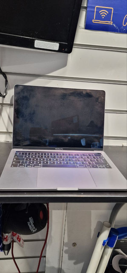 MacBook Pro 15,4/i5-8257U/8GB Ram/128GB SSD/TouchBar/13