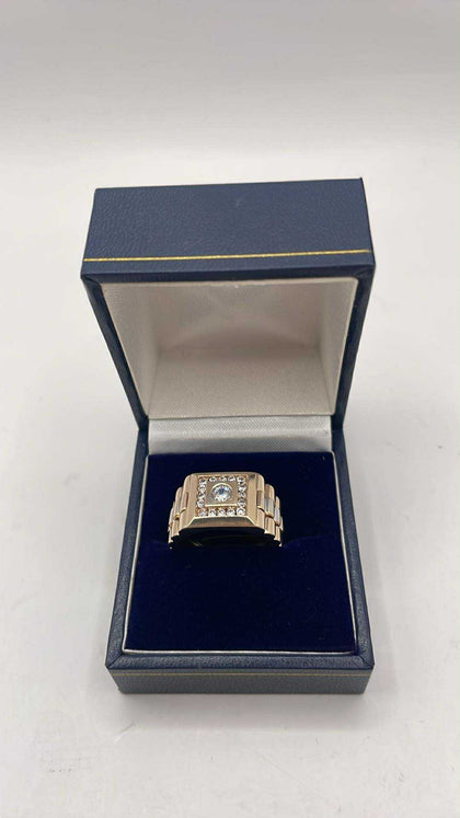9CT GOLD RING