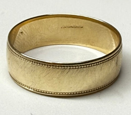 9CT GOLD RING SIZE Q