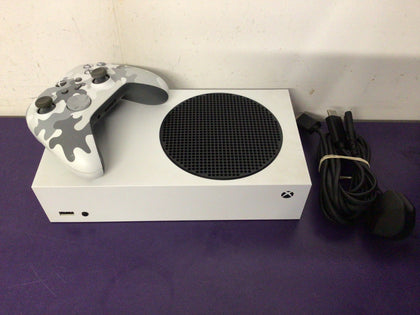Xbox Series S + camo pad