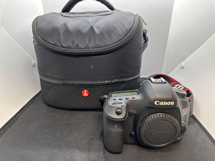 Canon Eos 5D Mark III - Digital Camera - Body Only