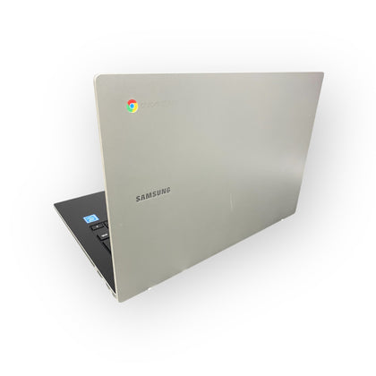 Samsung Galaxy Chromebook Go - Intel Celeron N4500, 4GB RAM, 64GB eMMC, Chrome OS