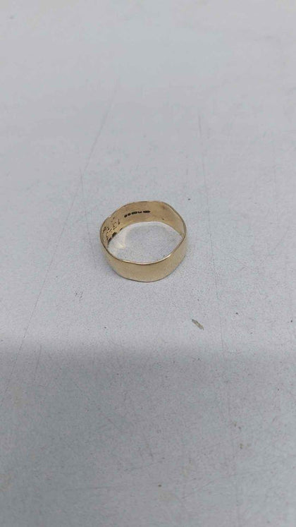 9CT Yellow Gold Gents Wedding Band Ring - Size P - 3.36 Grams