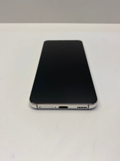 Samsung Galaxy S22 5G 256GB Unlocked Silver