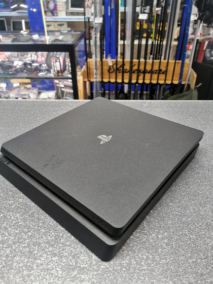 PLAYSTATION 4 FULLY RESET IN VERY GOOD CONDITION PRESTON.