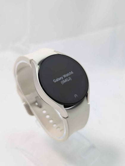 Samsung Galaxy Watch 6 Smart Watch - GPS - Silver - Unboxed With White Strap