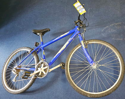 ***Collection Only*** Storm AKM  British eagle blue bike ***Collection Only***.