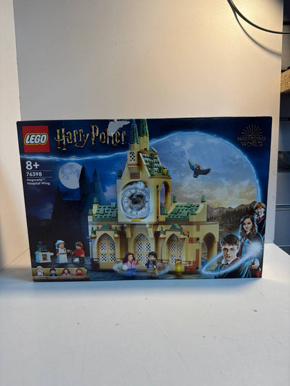 LEGO Harry Potter  HOGWARTS HOSPITAL WING boxed  **WYTHENSHAWE**