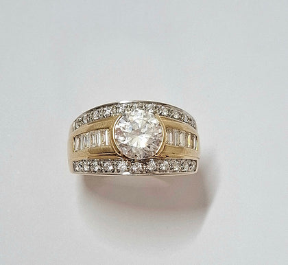 14 Carat Gold Ring Size S (Large)
