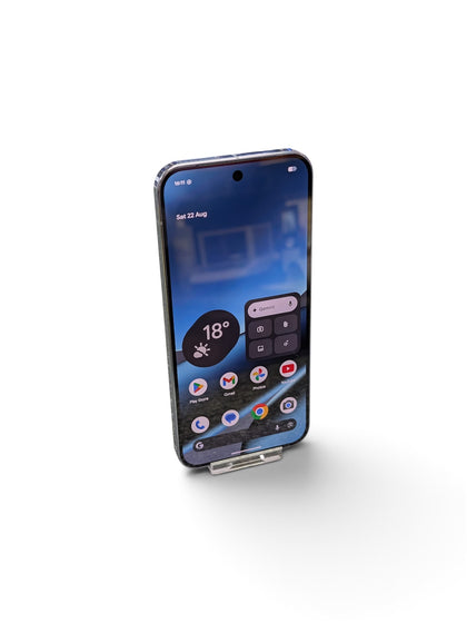 Google Pixel 10 Pro XL - With Case
