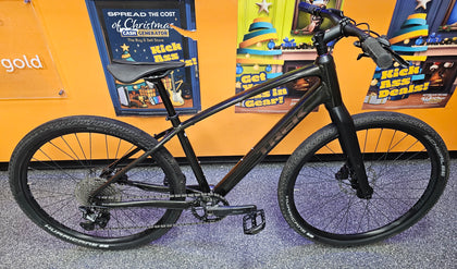 **February Flash Sale** Trek Dual Sport 3 Gen 5 Medium Frame / 27.5
