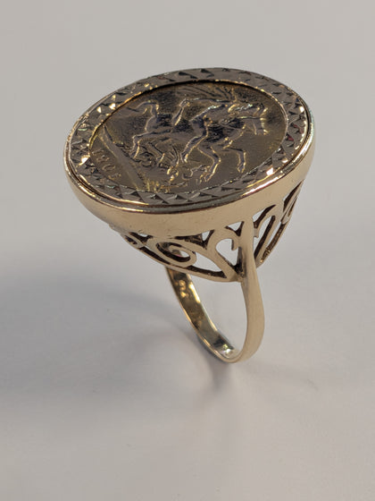 1901 Half Sovereign Ring Size  M