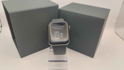 Watch series 6 (cellular) space grey aluminium 44mm unboxed comes with charger