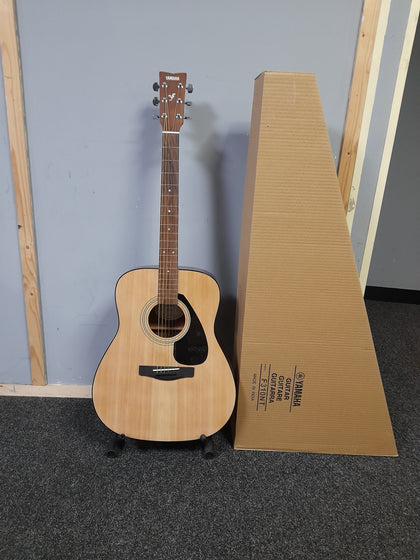 Yamaha F310 Acoustic Guitar - Natural