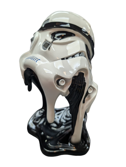 NEW STAR WARS STORM TROOPER SCULPTURE (TOO HOT TO HANDLE) PRESTON STORE