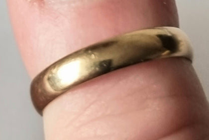 9ct Gold Band 