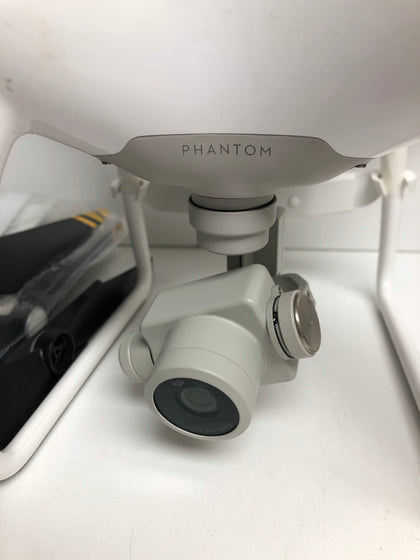 DJI Phantom 4 Drone Quadcopter Bundle
