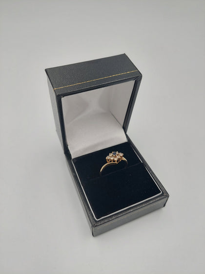 9K Gold Ring with Zirconia Stones. 375 Hallmarked, 1.30Grams, Size: L
