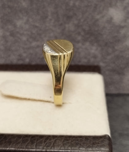 9ct Yellow Gold Gent Diamond Set Signet Ring - Size S
