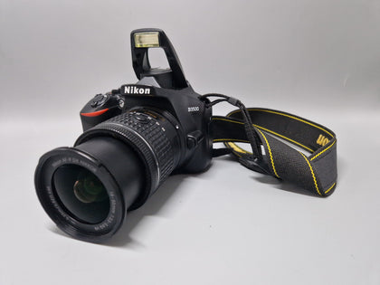 Nikon D3500 Black + AF-P DX 18-55mm VR