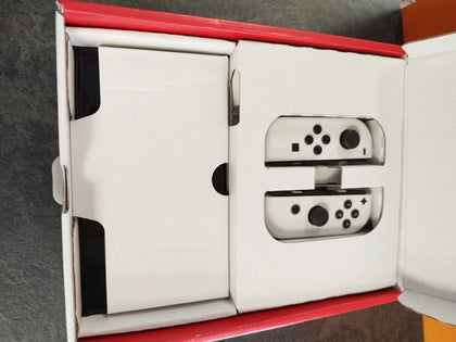 Nintendo Switch OLED - White.