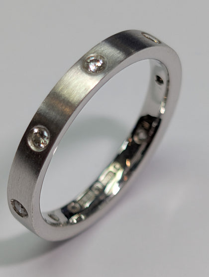 18ct White Gold Diamond Ring Matt Finish