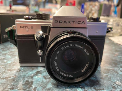 Praktica MTL5 camera