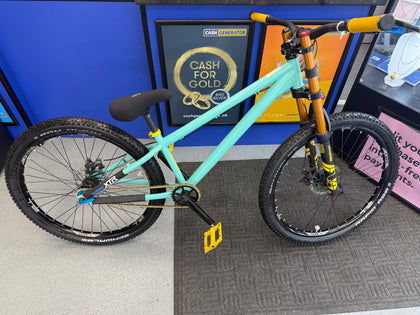 SARACEN CUSTOM BIKE **COLLECTION ONLY**