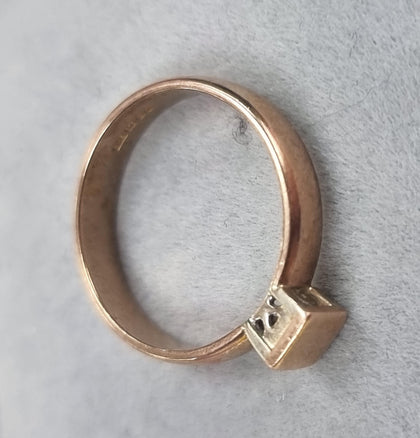 9ct Rose gold Ring size 